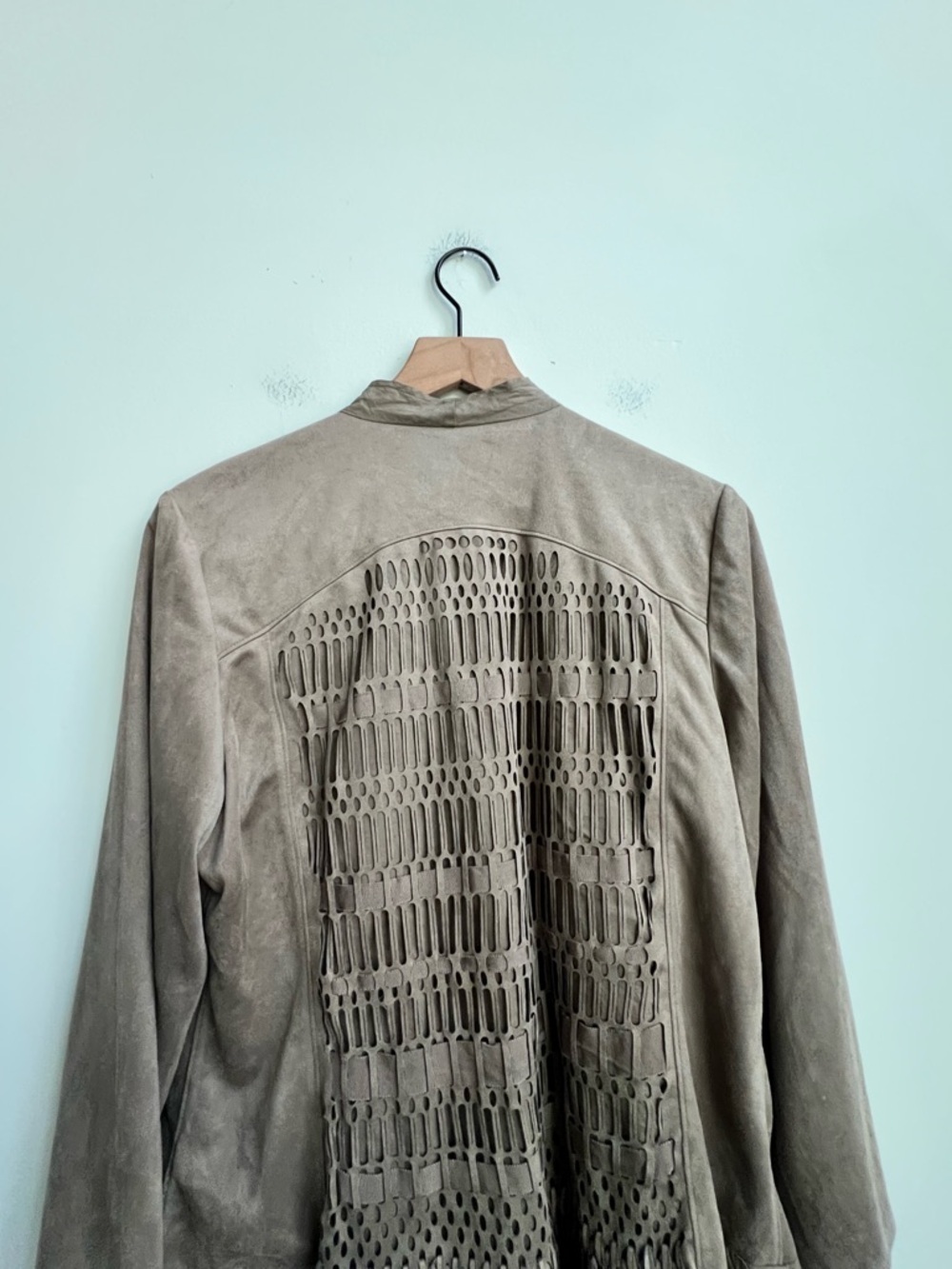 Chicos Jacket 1 US Medium Tan Faux Suede Lattice Fringe Cowgirl Boho Western - Picture 11 of 12